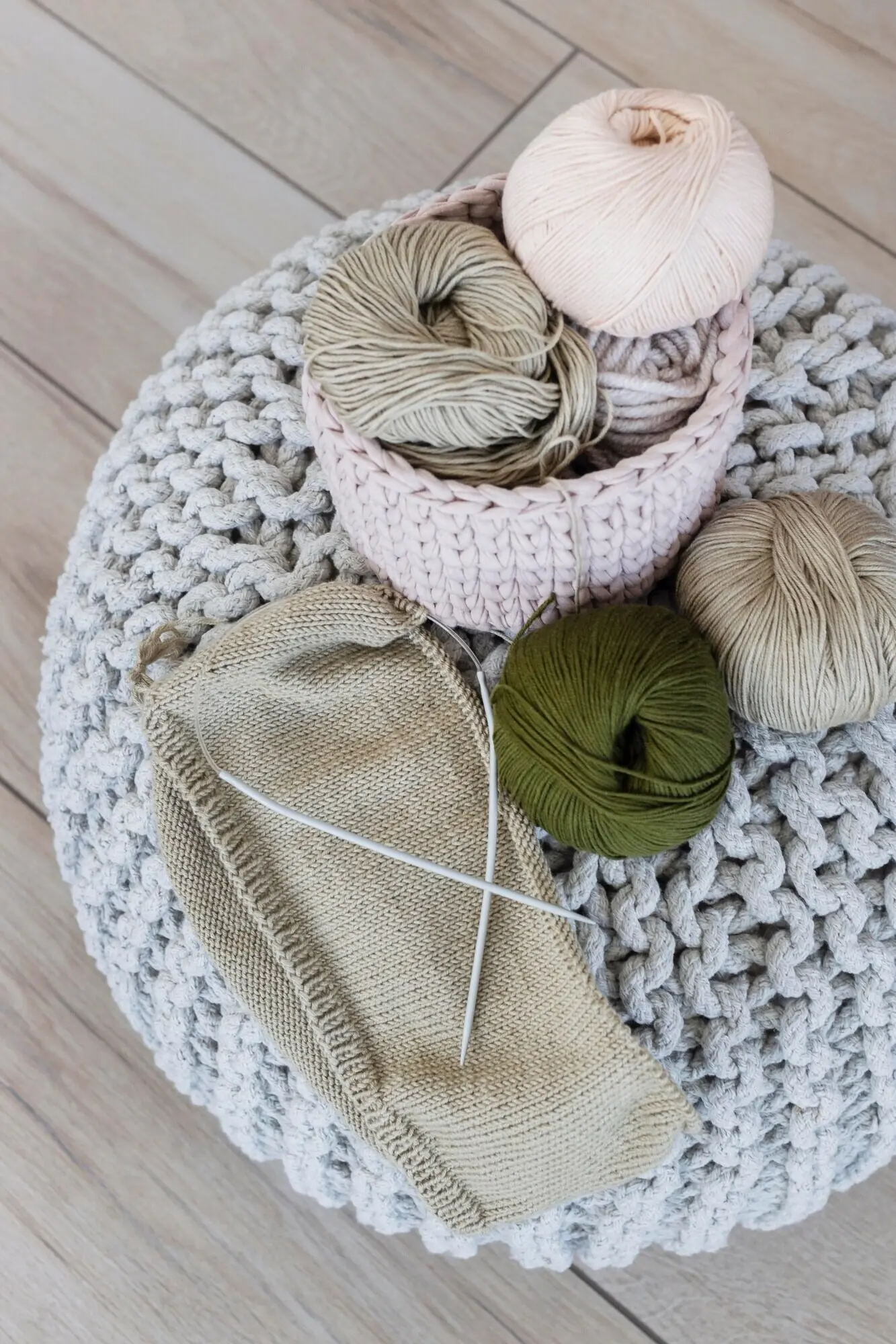 Wollfaden zum Stricken in Nahaufnahme